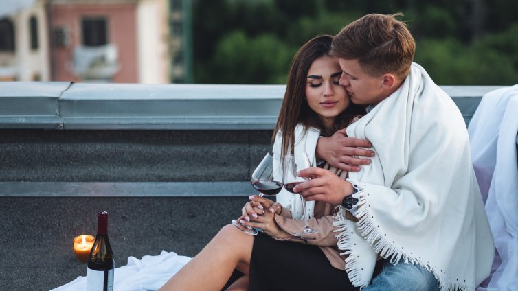 Красива любов ще сполети 5 зодии до края на септември
