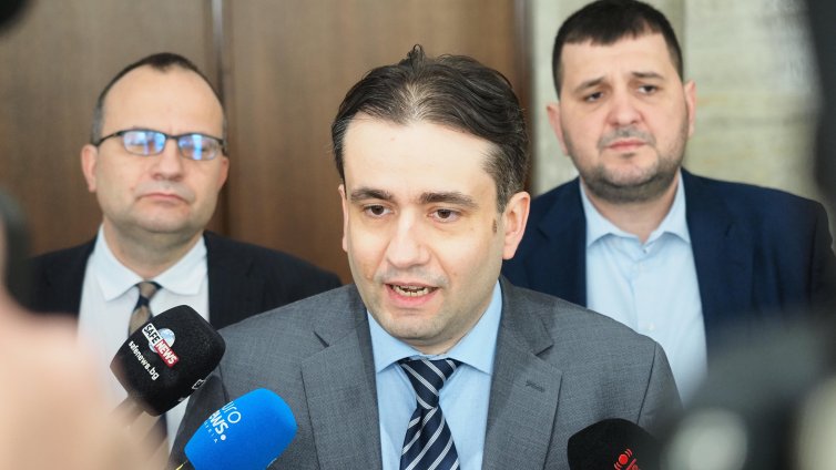 ДБ иска изслушване на полицаите заради твърденията за контрабанда