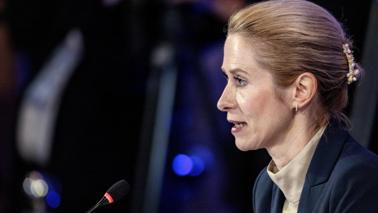 ЕС включи 218 лица и предприятия в най-големия досега санкционен пакет срещу Русия