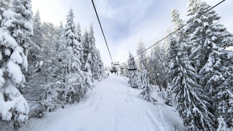 Започват масови проверки на ски влекове, асансьори и плувни басейни