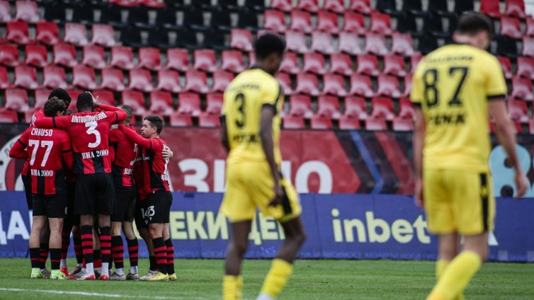 Локо София удари Ботев Пловдив в истинска драма с пет гола