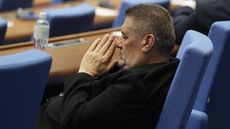 Парламентът се събира извънредно на 1 април, заради цените на горивата 