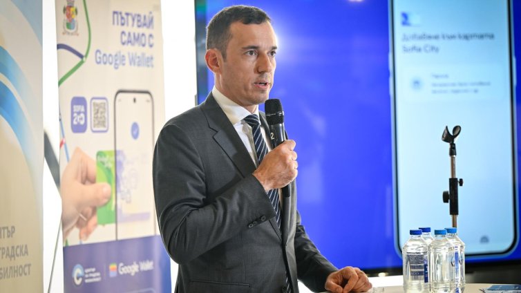 Терзиев за Sofia2Go : Картата за градския транспорт влиза в мобилния ви телефон