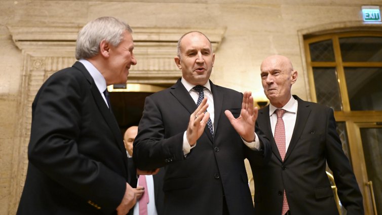 Радев: Европейските лидери вече осъзнават, че мир чрез сила срещу Русия ще унищожи Украйна