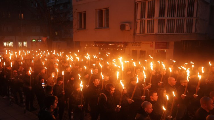 Шествие в памет на генерал Христо Луков: Забранен, но не забравен (СНИМКИ)