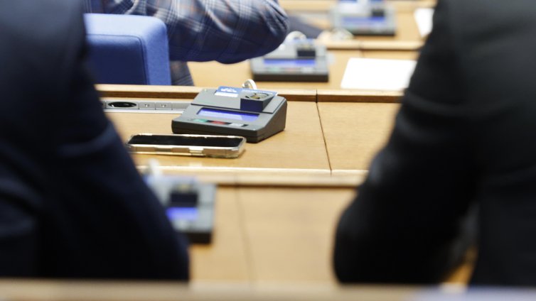 Желязков и Митов отговарят на въпроси в парламентарния контрол