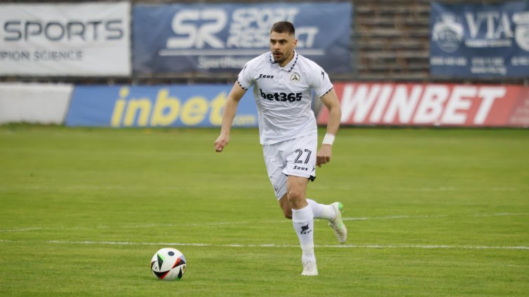 Славия надигра Локомотив-Пловдив