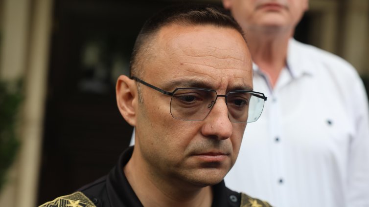 Джартов увери:  През нощта ще патрулираме в районите с обявен червен код