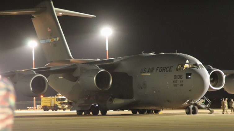 Ние ги отпратихме, те се връщат: Огромен C-17 Globemaster на ВВС на САЩ кацна в София 