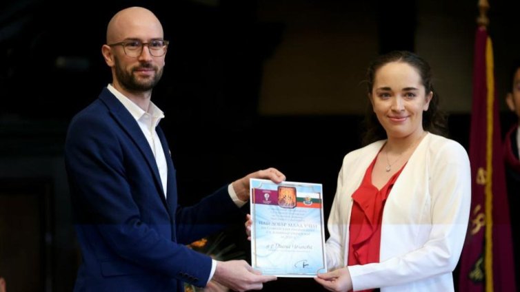 Д-р Диана Чолакова с приза за най-добър млад учен на Софийския университет