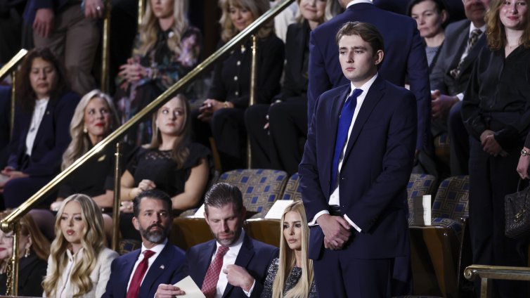 Сценаристите на South Park направиха сайт, призоваващ Барън Тръмп да отиде да се бие в Иран 