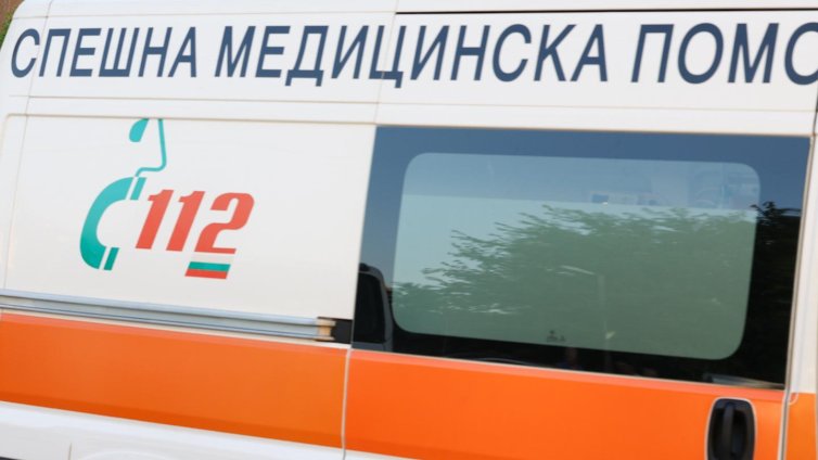 Мъж е жестоко пребит и подпален в Ахтопол