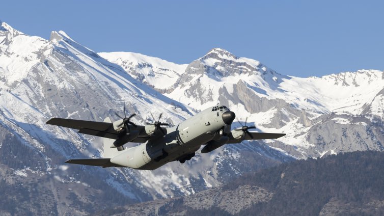 Америка разположи самолети C-130 в... Антарктида?