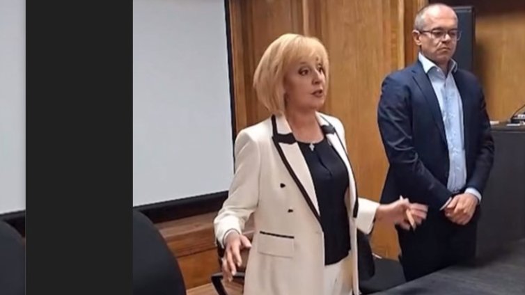  Мая Манолова подхвана топлинните счетоводители, издаде първите актове ВИДЕО