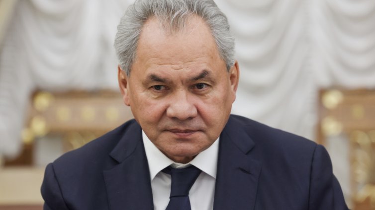 Сергей Шойгу е в Пхенян за среща с Ким Чен-ун по нареждане на Путин