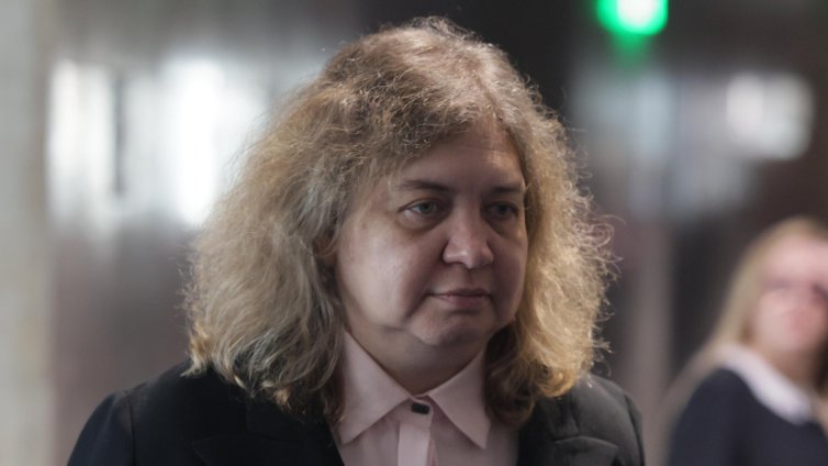 Киселова: Служебният кабинет има политически нюанси 