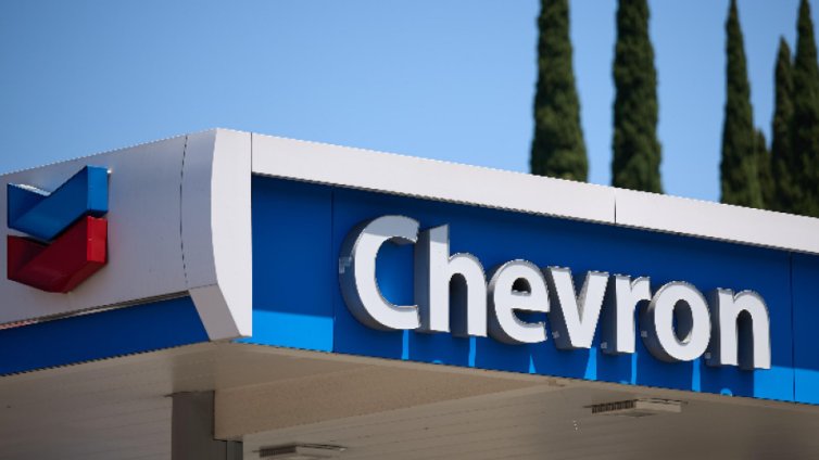 Американският петролен гигант Chevron може да купи активи на "Лукойл"