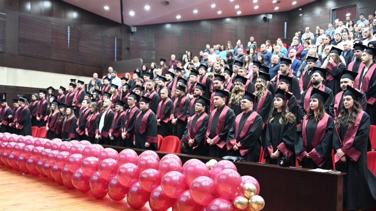 Приемът на магистри в УНСС започна, подаване на документи - до 29 август