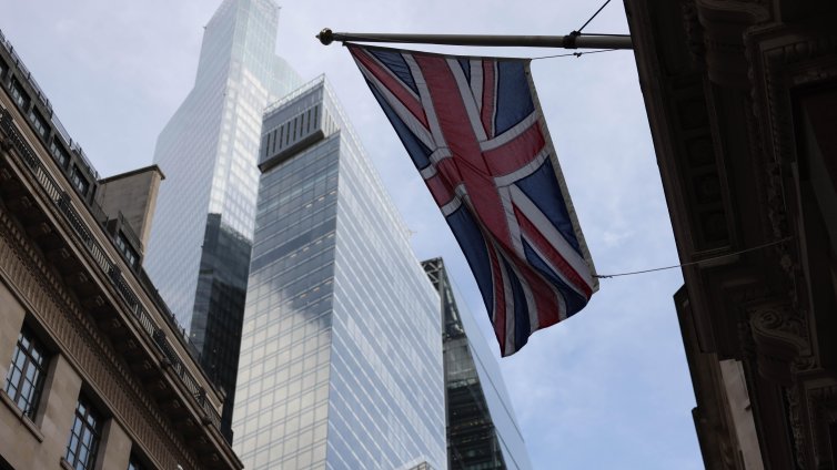 MI5 предупреждава за риск от китайски шпионаж