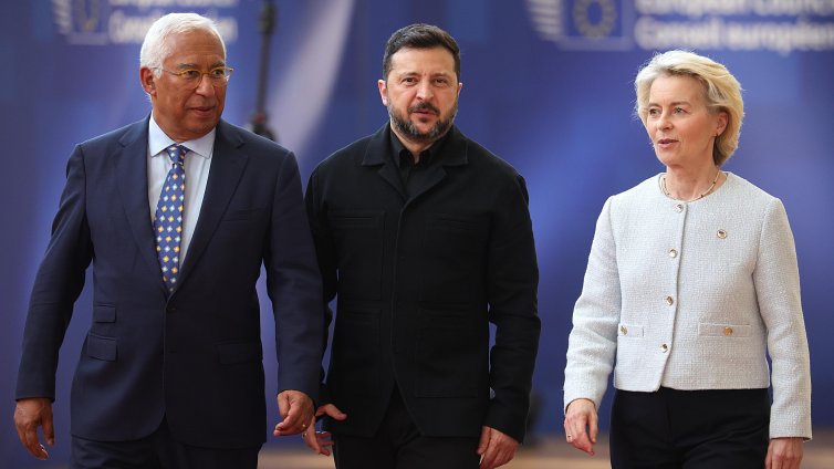 Коща опитва да отвори дипломатически канали с Русия, ЕС реагира разнопосочно