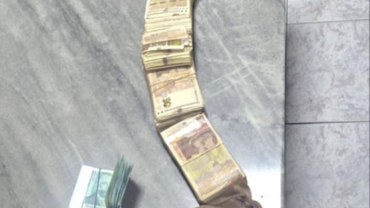 Русенски полицаи хванаха румънско такси, превозвало ало измамник