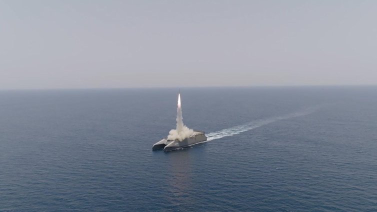 Иран и Русия проведоха съвместни военноморски учения в Оманския залив 