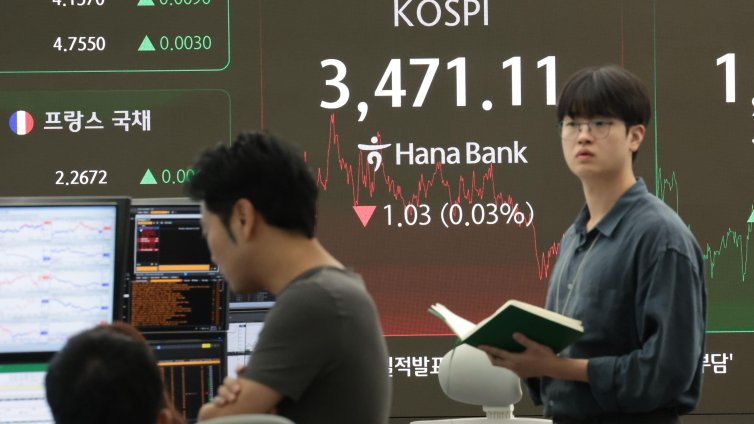 Глобалните централни банки се насочват към предпазливост при понижаване на лихвите