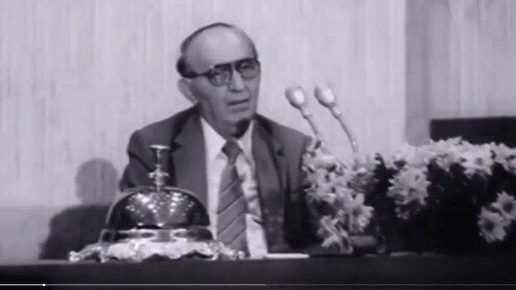 Гласът, който "свали" Тодор Живков: България все още търси пътя между миналото и бъдещето