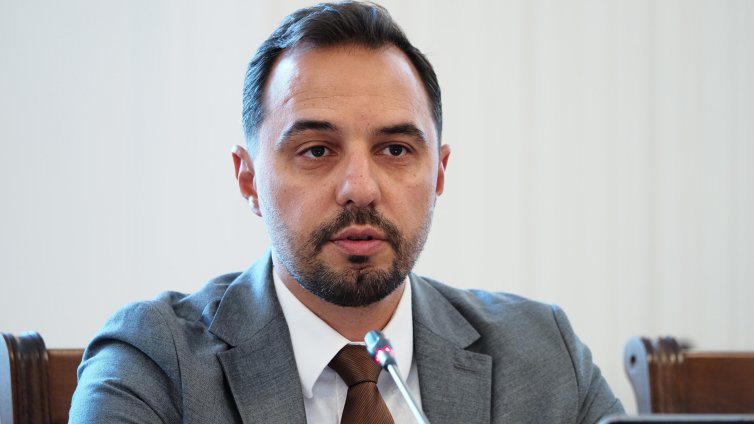 Богдан Богданов: На предпримиера сме на държавата с главно &bdquo;Д&ldquo; - силово налагане на бюджет