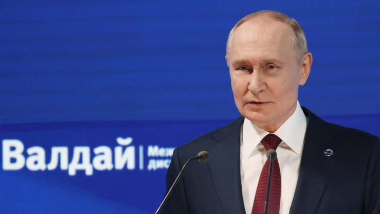 Путин не бил император, но пак плаши: Русия ще реагира бързо, ако Европа я провокира