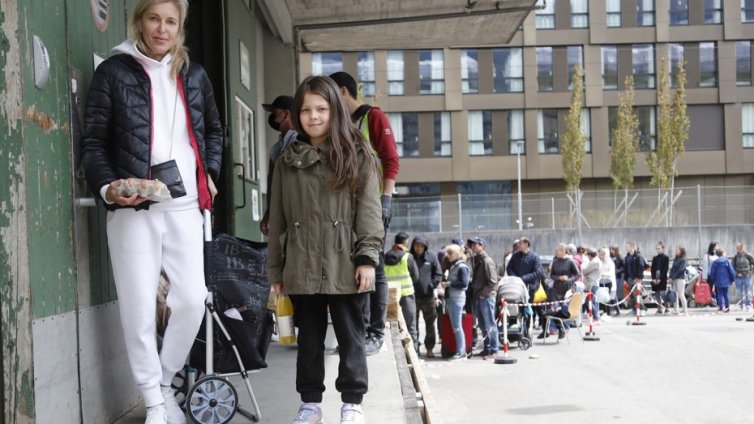 Швейцария затяга мерките за прием на украински бежанци