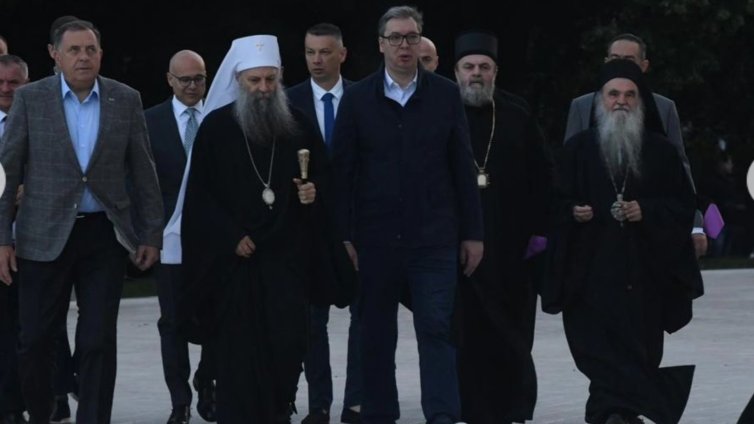 Сръбският патриарх нарече част от вярващите, които отиват при него, дебили ВИДЕО