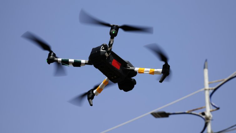 За да се борят с Русия: Децата в Литва ще учат да строят и управляват дронове