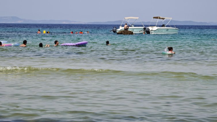 Българче се удави, отнесено от водата на надуваем дюшек в Бяло море