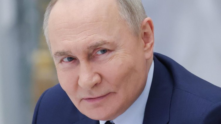 Путин преориентира руската икономика, за да се фокусира само върху войната