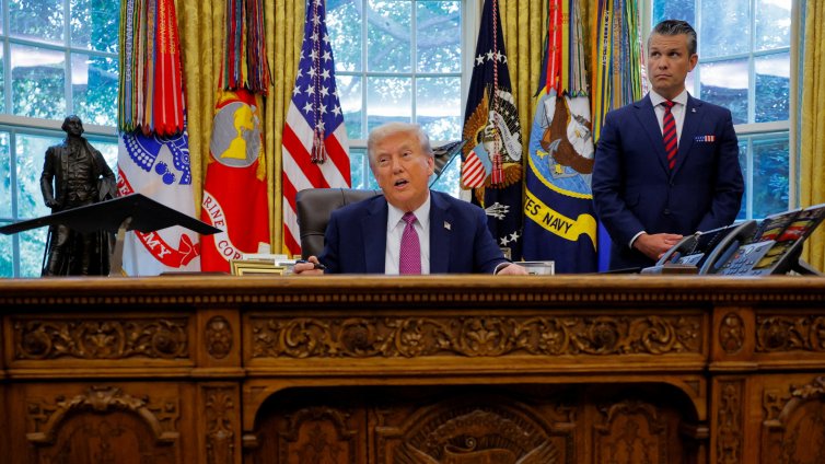 Тръмп за Нобела на Обама: Не е направил нищо, освен да унищожи страната ни