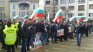 Протестът започна: Полицаи, вувузели, знамена… обсада