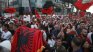 В кадър: 250 000 албанци протестираха срещу курорта, подкрепен от зетя на Тръмп