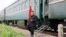 Ким пристигна в Пекин и помаха от бронирания влак СНИМКИ
