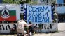 В кадър: "Сбогом, малки ангели": Цветя пред стадиона на "Славия" в памет на загиналите деца