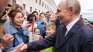Путин слезе при народа за първи път от година, бодигардът му нарече тълпата "статисти" ВИДЕО