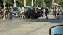 Кола се обърна по таван на булевард в София