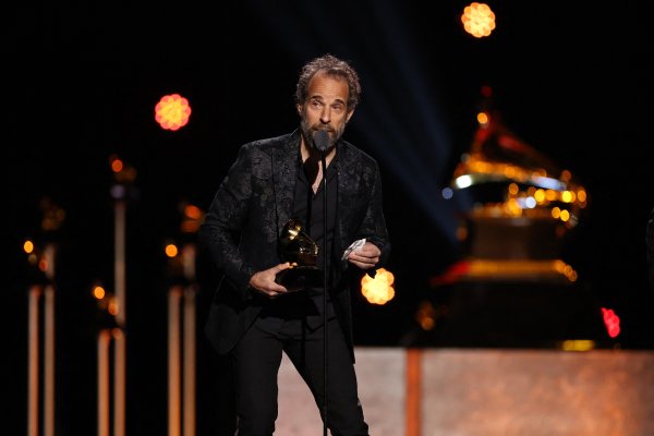 Снимки: Reuters