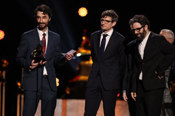 Снимки: Reuters