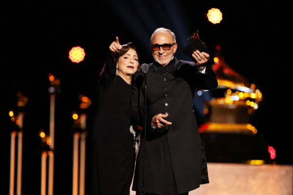 Снимки: Reuters