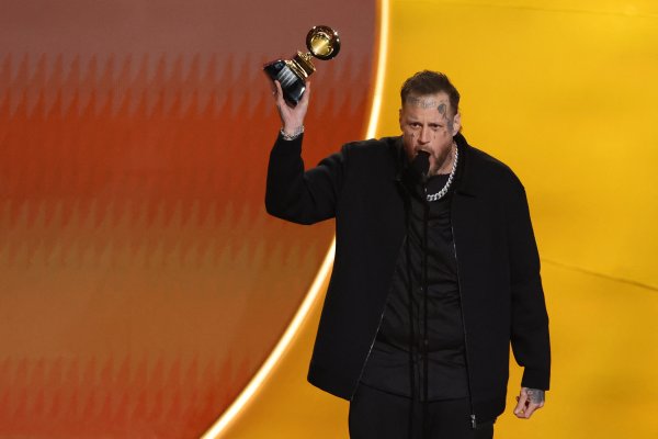 Снимки: Reuters