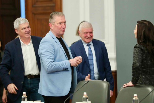 Димитър Кьосемарлиев, Dnes.bg