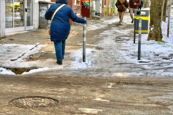 Димитър Кьосемарлиев, Dnes.bg
