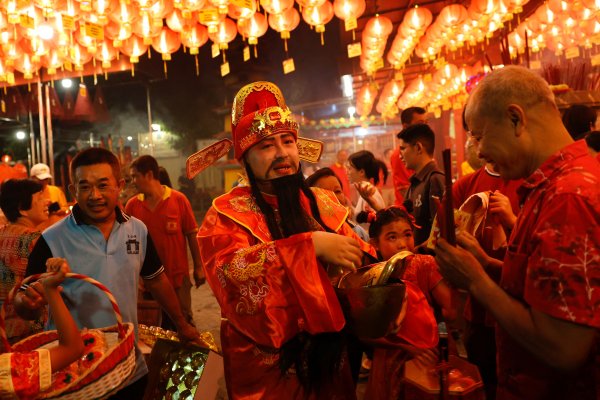 Снимки: Reuters