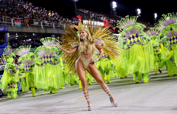 Снимки: Reuters